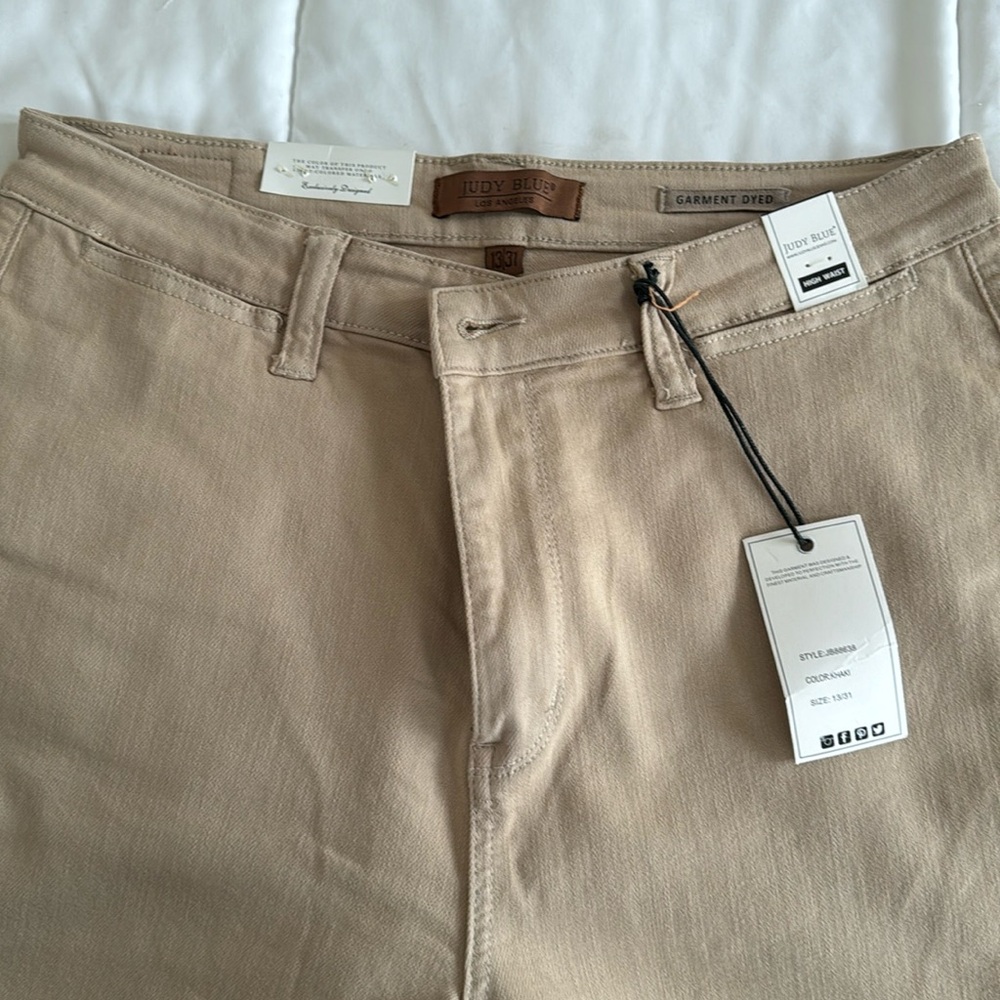 Judy Blue Capri